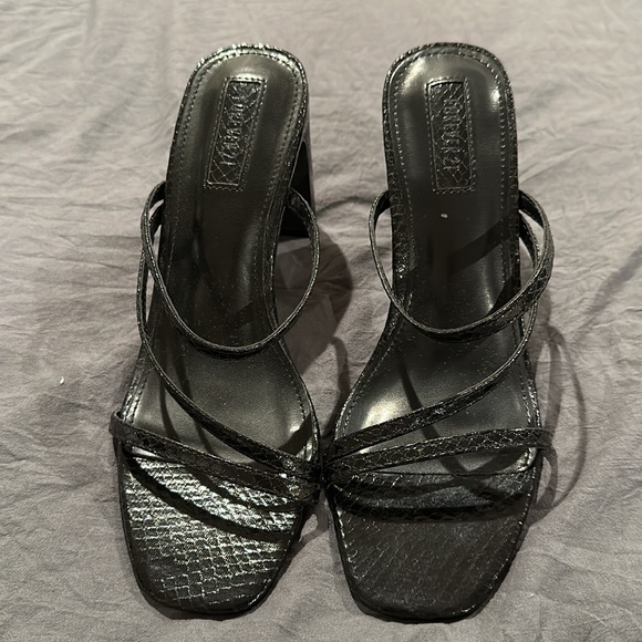 Shoes - Picture 2 of 3